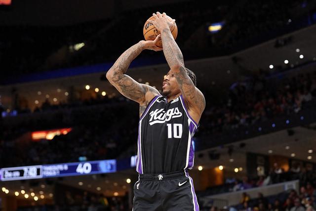 华体会官网-阿门：范弗里特说防德罗赞时吃晃就罚100块 我和白魔共交200块